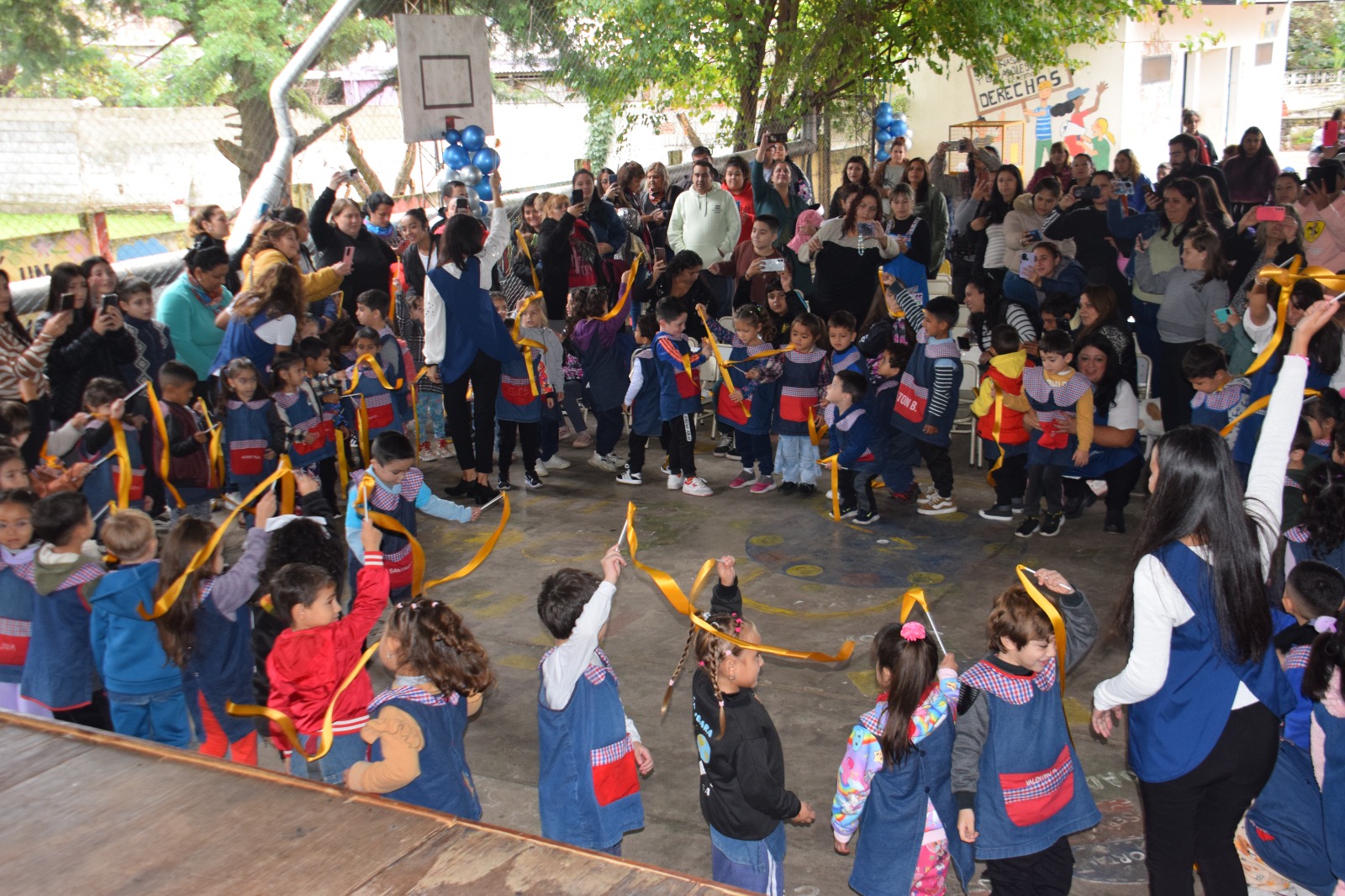 A pura emoción: la Escuela Víctor Mercante celebró 50 años | Alta Info