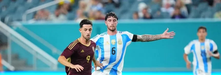 Elegir la camiseta: Senesi, la charla clave y la decisión de esperar a&nbsp;Argentina